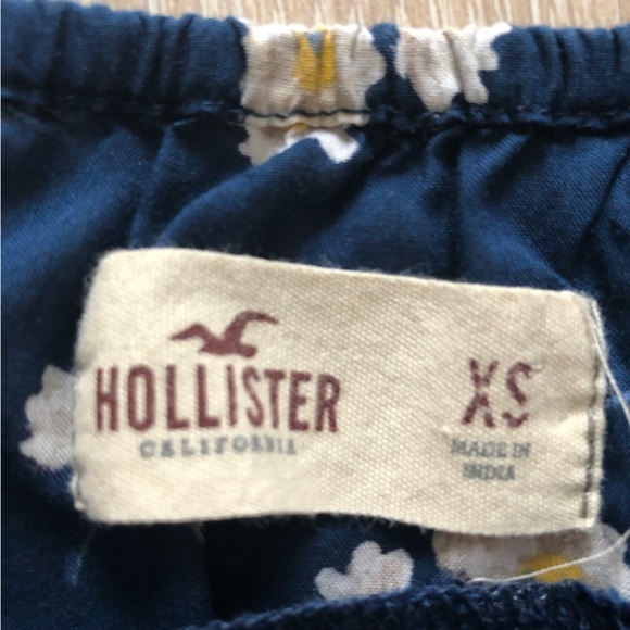 Hollister Navy Blue Floral Lace Detailed Camisole Top - Picture 7 of 7